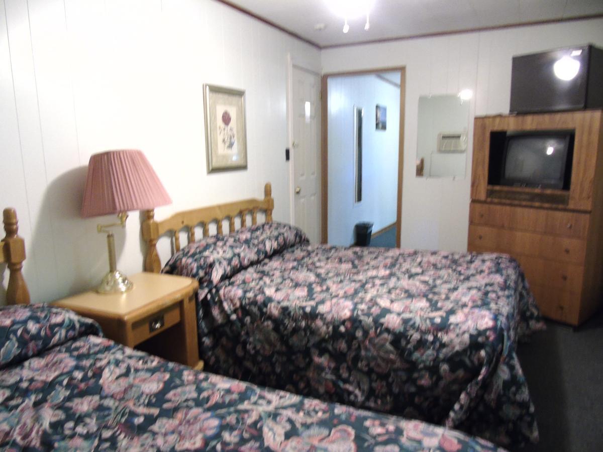 Kit Wat Motel & Marina Sauble Beach Exterior foto