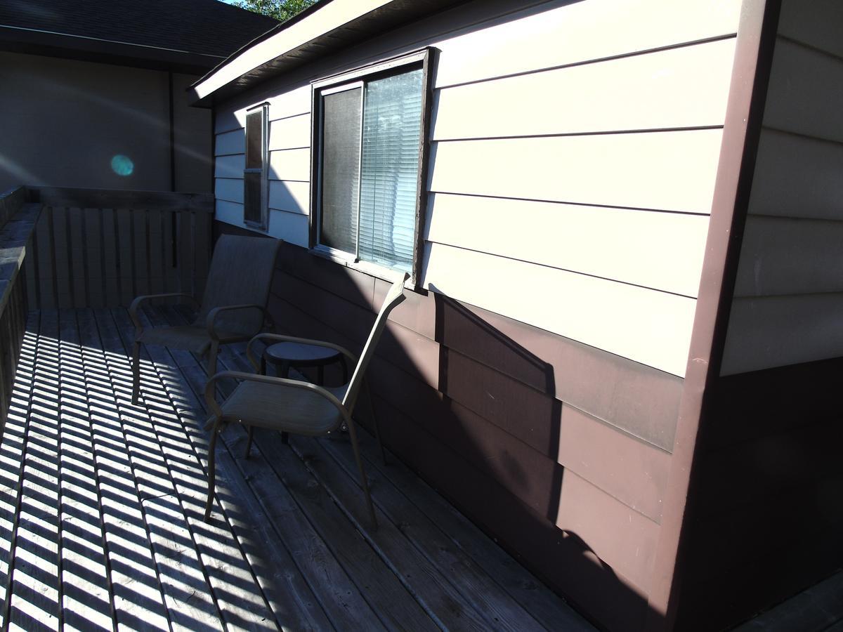 Kit Wat Motel & Marina Sauble Beach Exterior foto