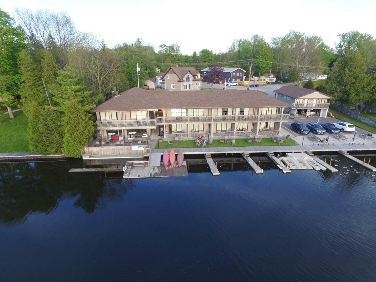 Kit Wat Motel & Marina Sauble Beach Exterior foto